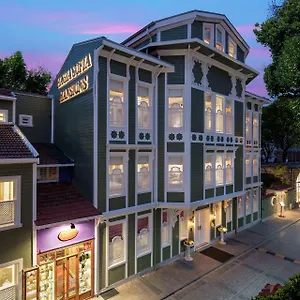 Hagia Sofia Mansions Istanbul, Curio Collection By Hilton Turkey
