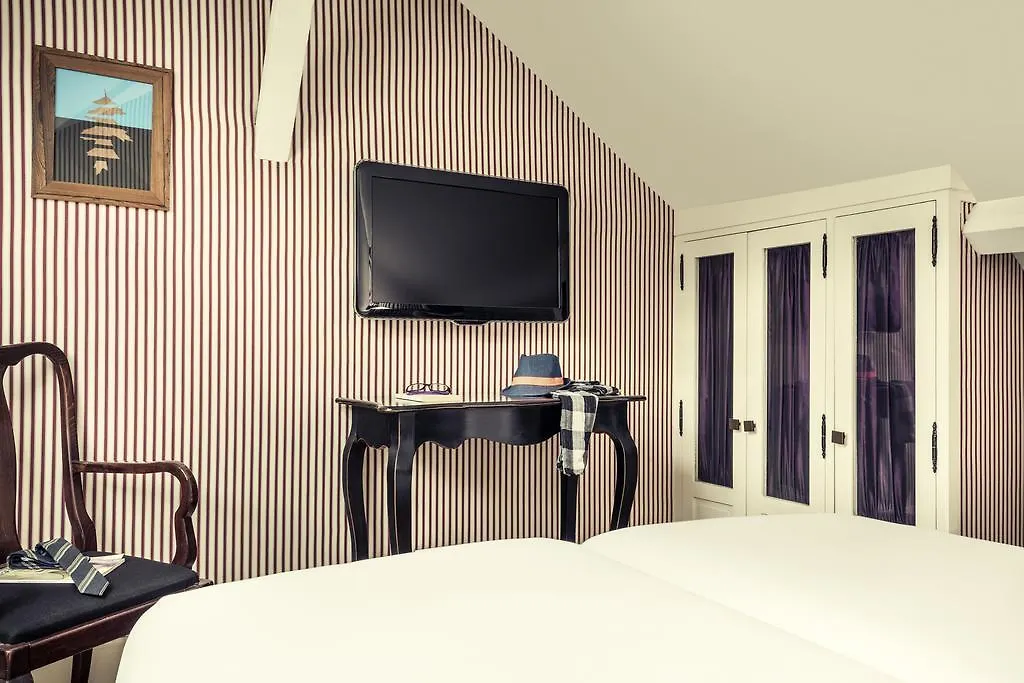 Le Belgrand Hotel Paris Champs Elysees, Tapestry By Hilton