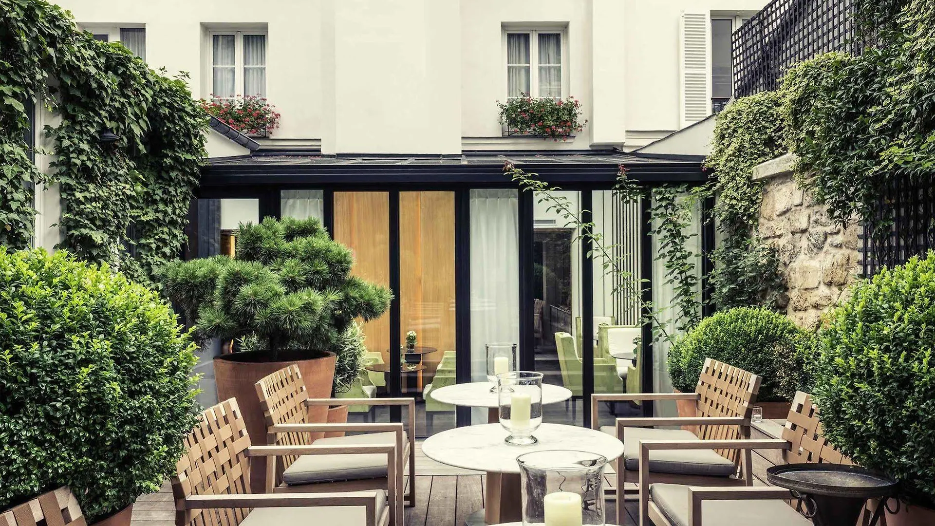 Le Belgrand Hotel Paris Champs Elysees, Tapestry By Hilton