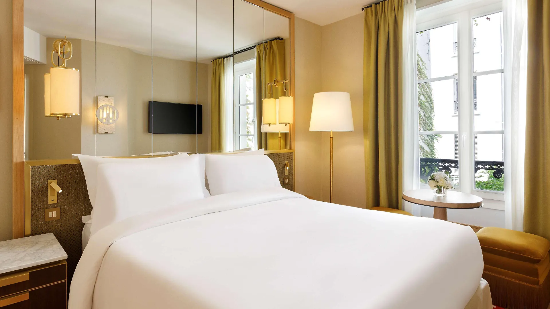 Le Belgrand Hotel Paris Champs Elysees, Tapestry By Hilton