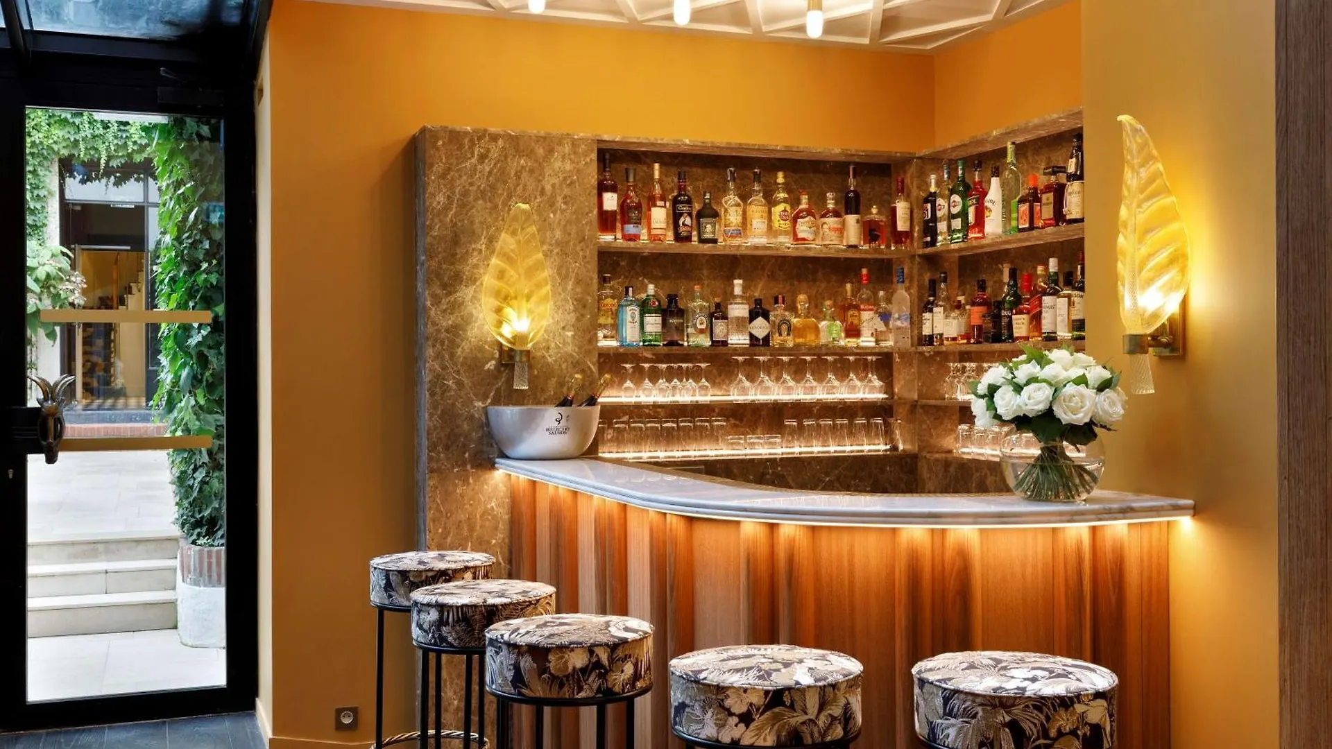 Le Belgrand Hotel Paris Champs Elysees, Tapestry By Hilton