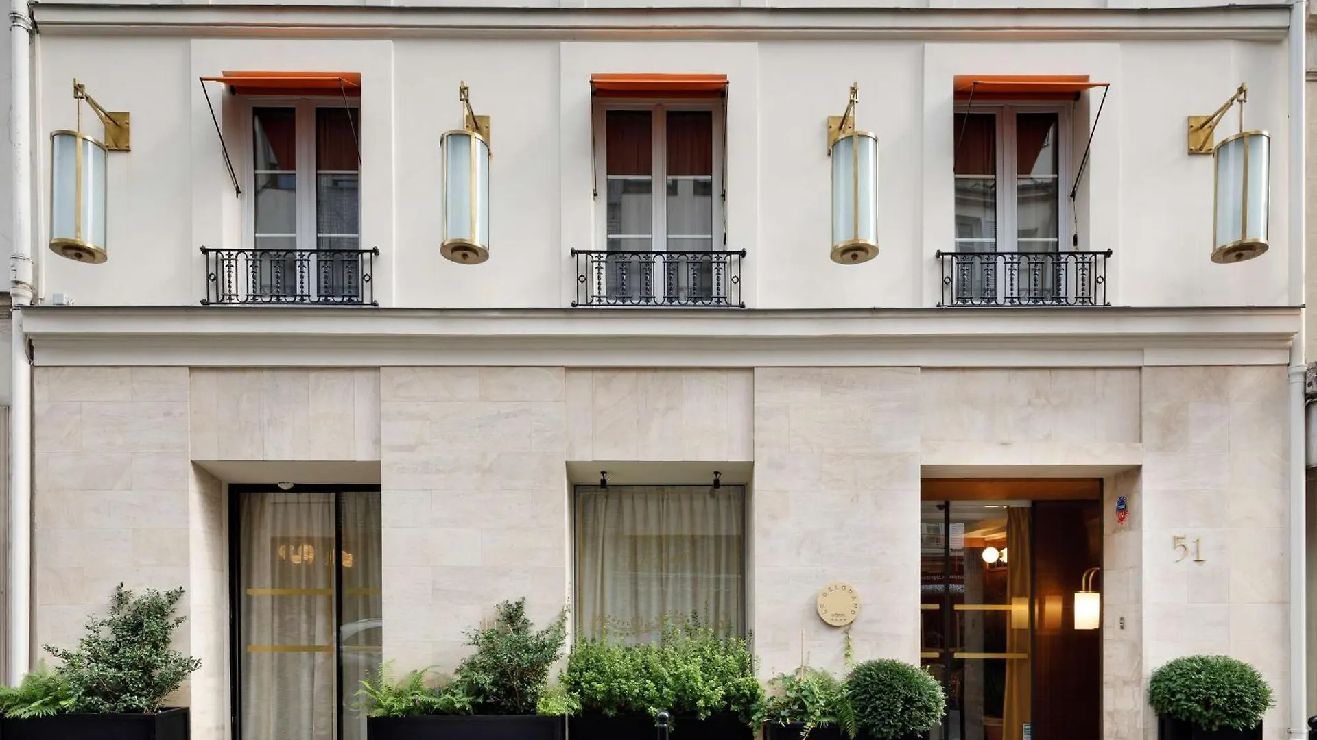 Le Belgrand Hotel Paris Champs Elysees, Tapestry By Hilton Frankrike
