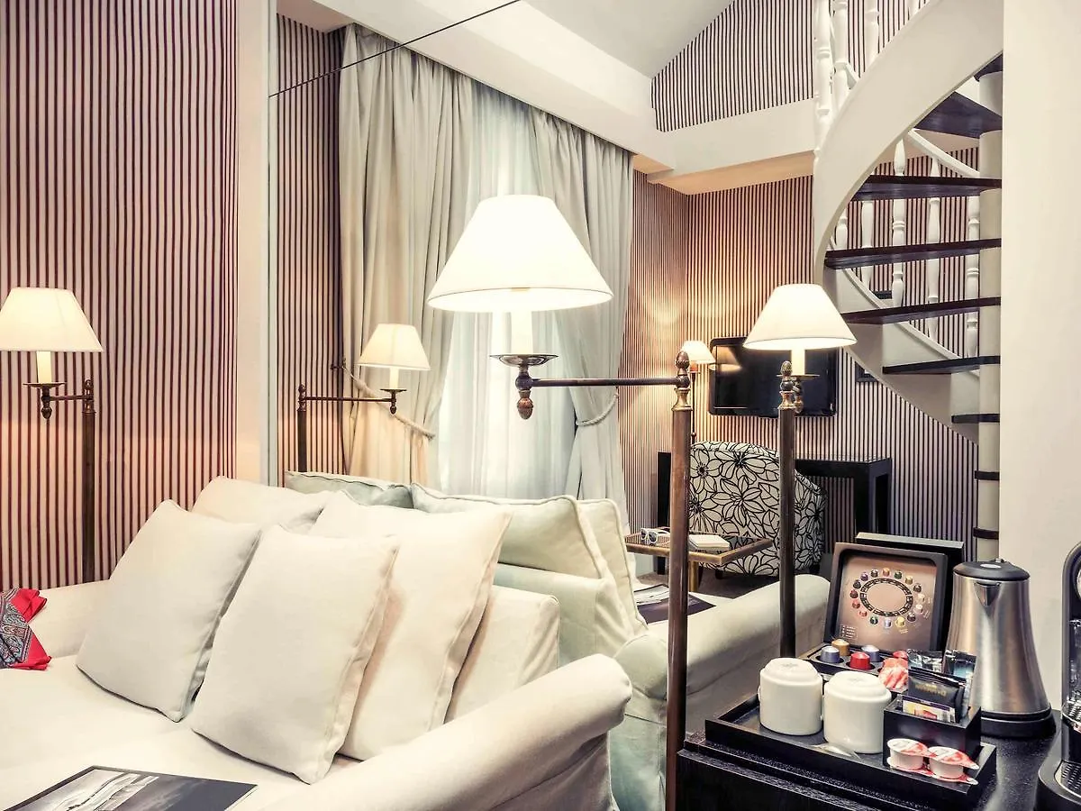 Le Belgrand Hotel Paris Champs Elysees, Tapestry By Hilton Frankrike
